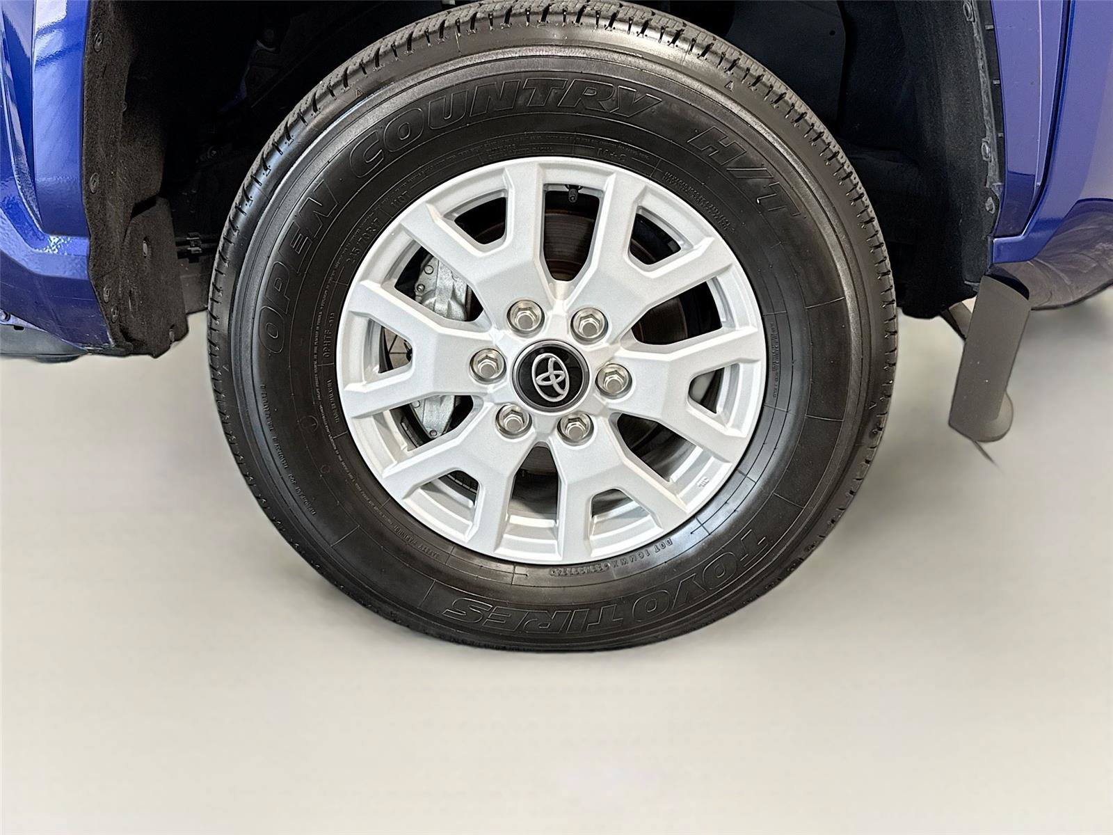 Used 2025 Toyota Tacoma SR5 RWD image 34