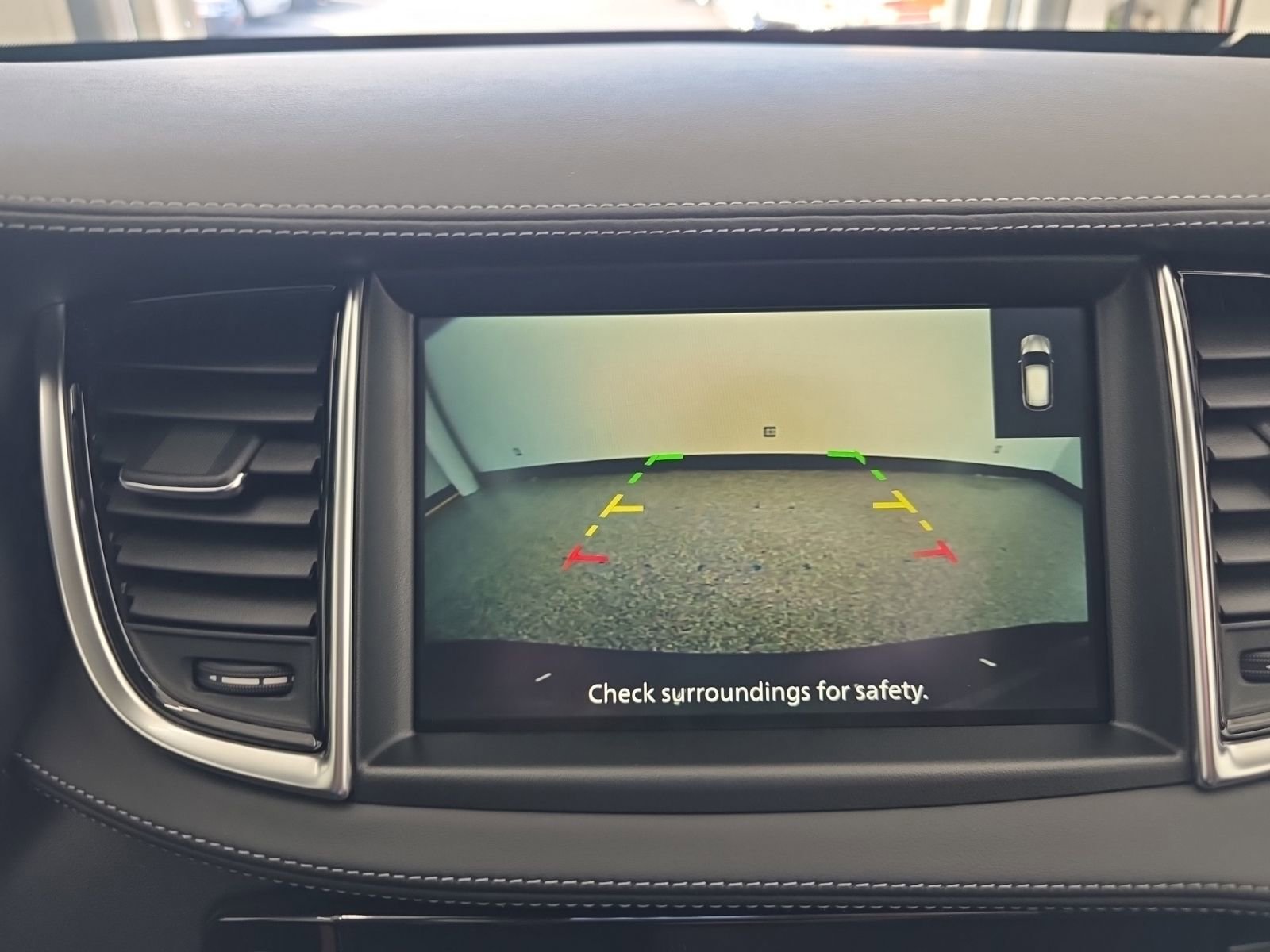 New 2025 INFINITI QX50 Luxe image 38