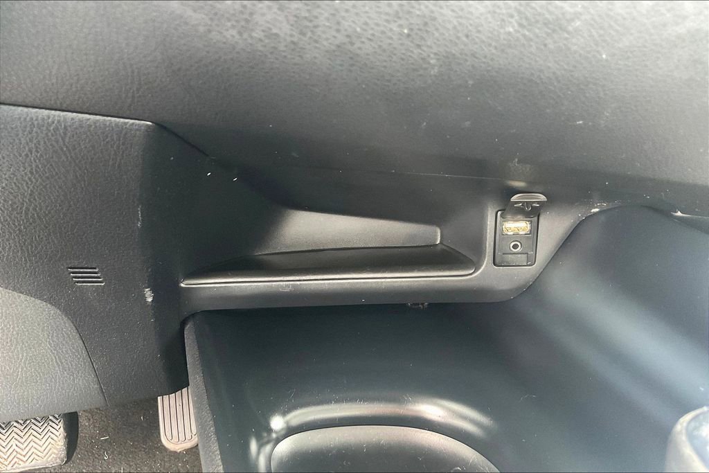Used 2018 Toyota C-HR XLE FWD image 15