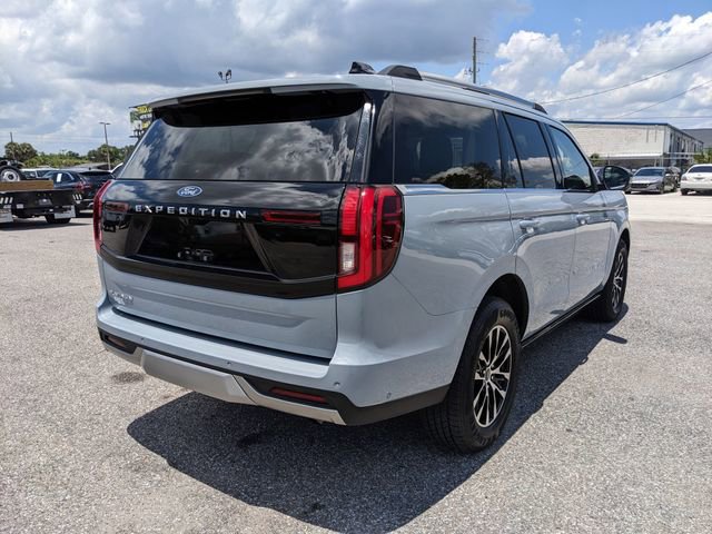 Used 2025 Ford Expedition Platinum AWD/4WD image 4