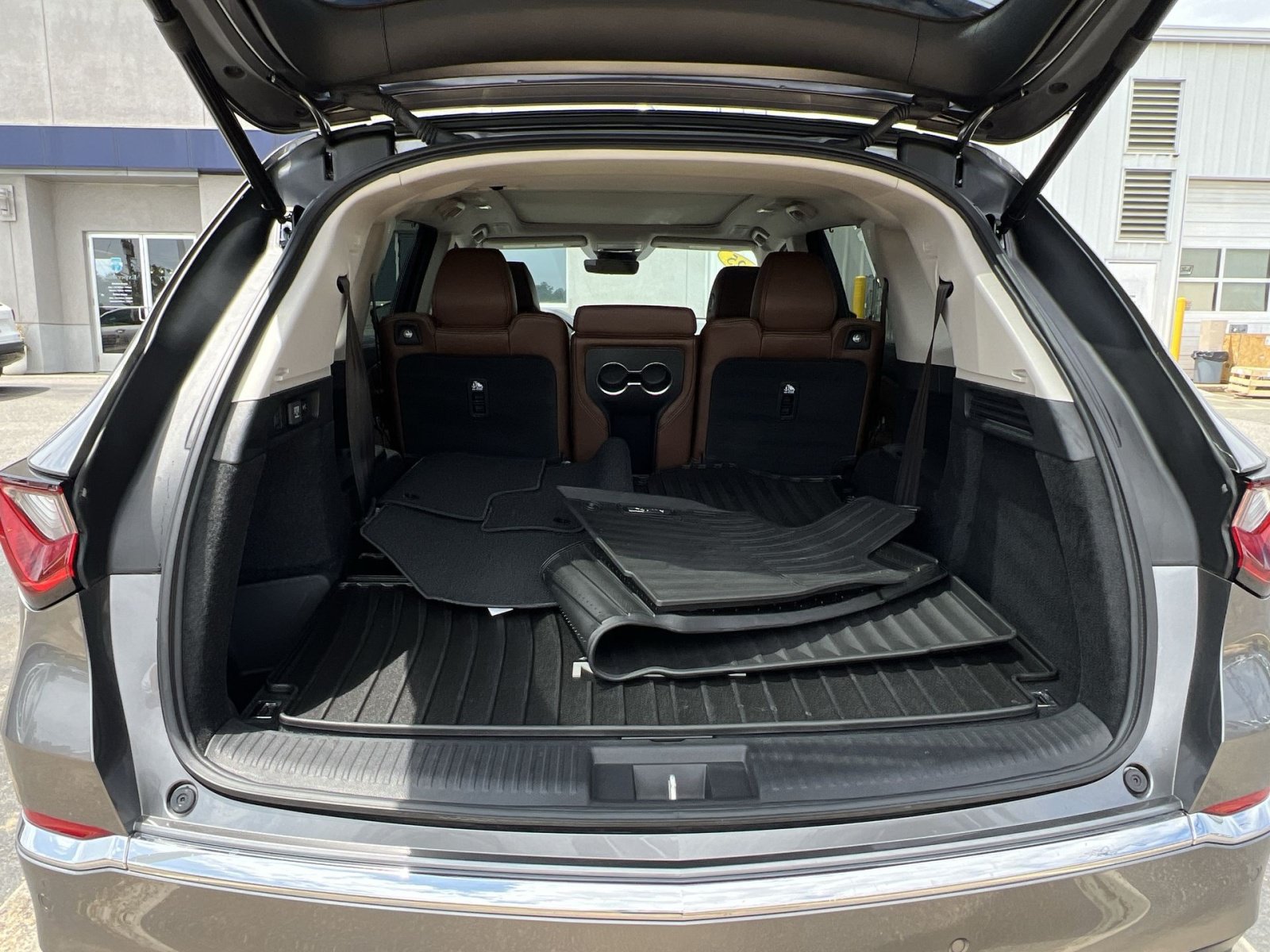 Used 2025 Acura MDX SH-AWD w/ Technology Package image 24
