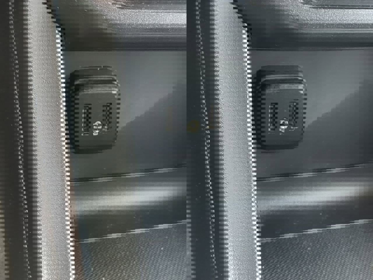 Certified 2022 Chevrolet Colorado LT w/ LT Convenience Package image 22