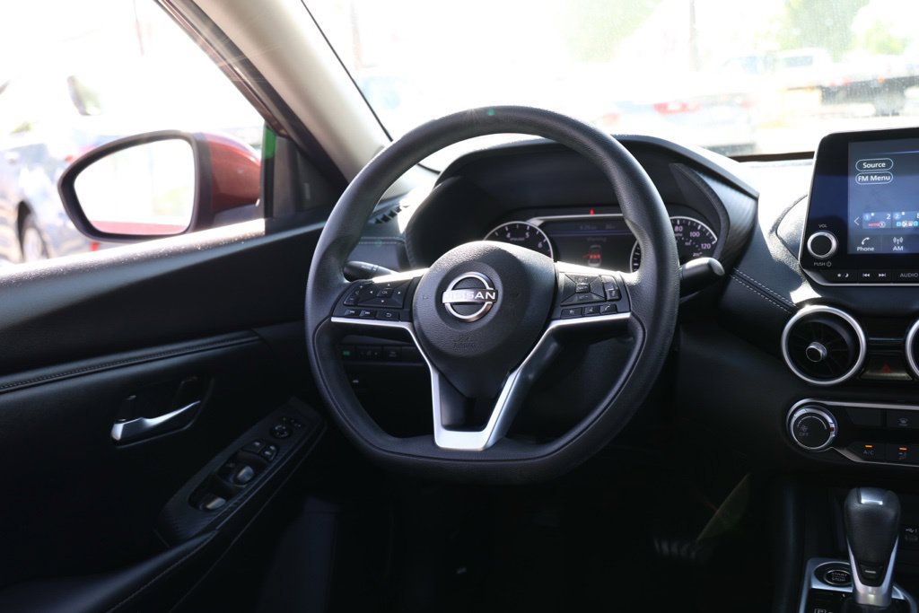 Used 2025 Nissan Sentra SV FWD image 23