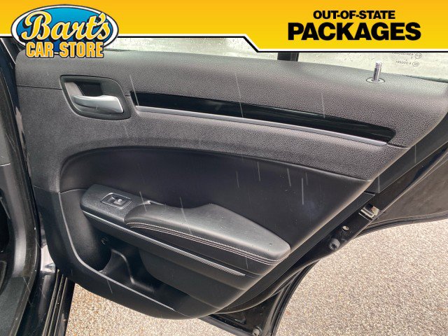 Used 2018 Chrysler 300 S image 8