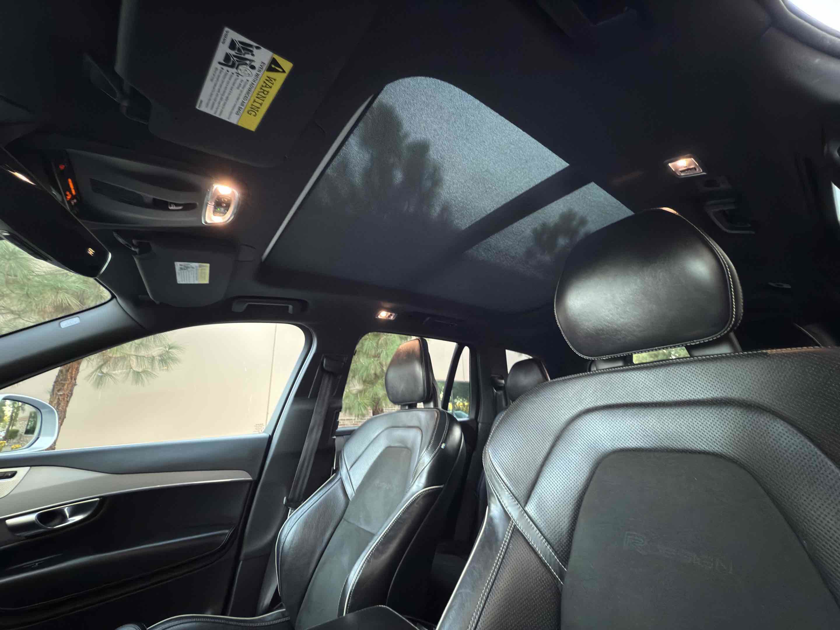 Used 2016 Volvo XC90 T6 R-Design w/ Vision Package image 57