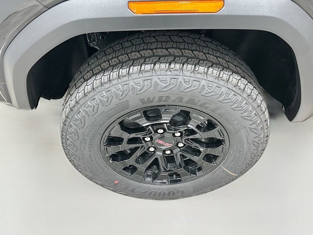 New 2026 GMC Canyon Elevation RWD image 31