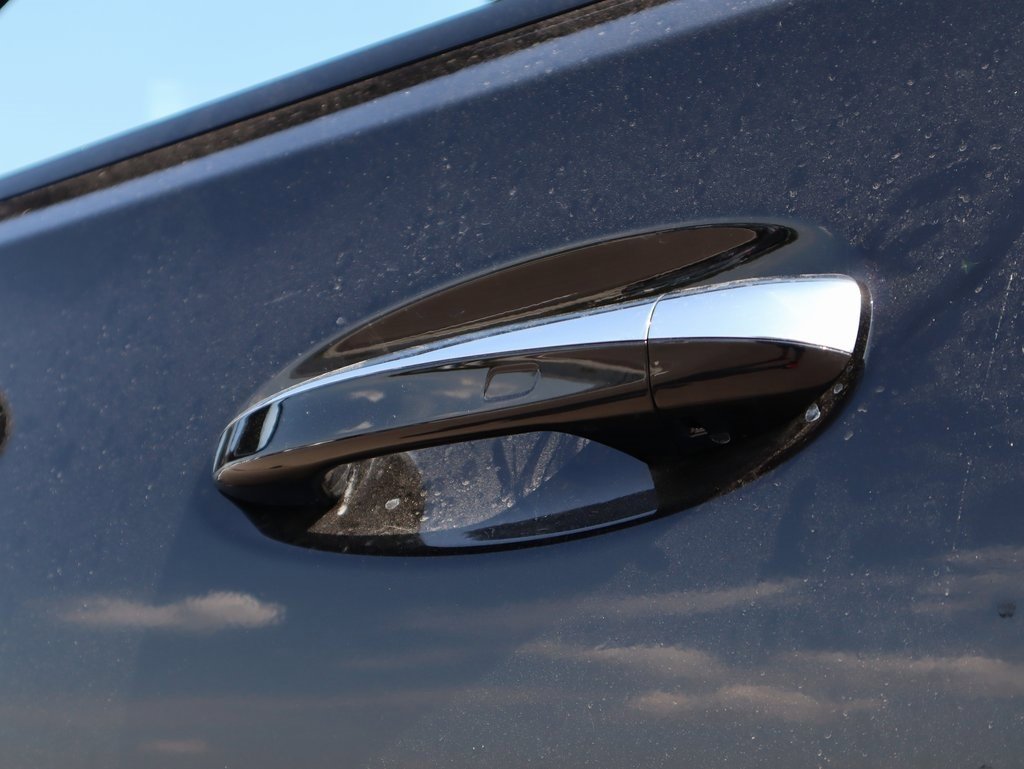 New 2026 Mercedes-Benz GLS 580 4MATIC image 26