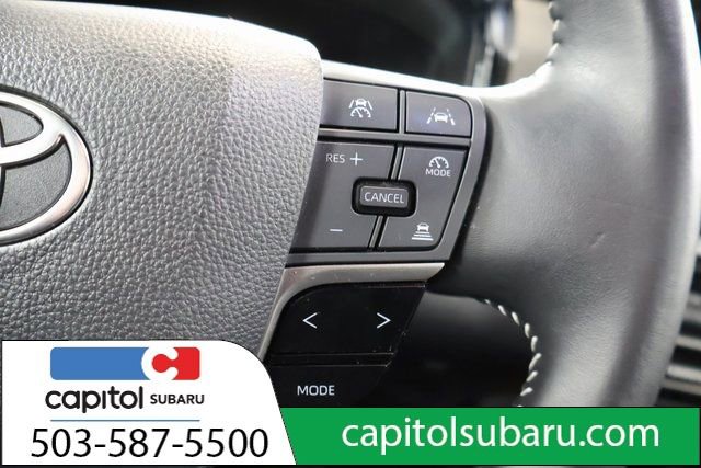 Used 2025 Toyota Camry SE image 20