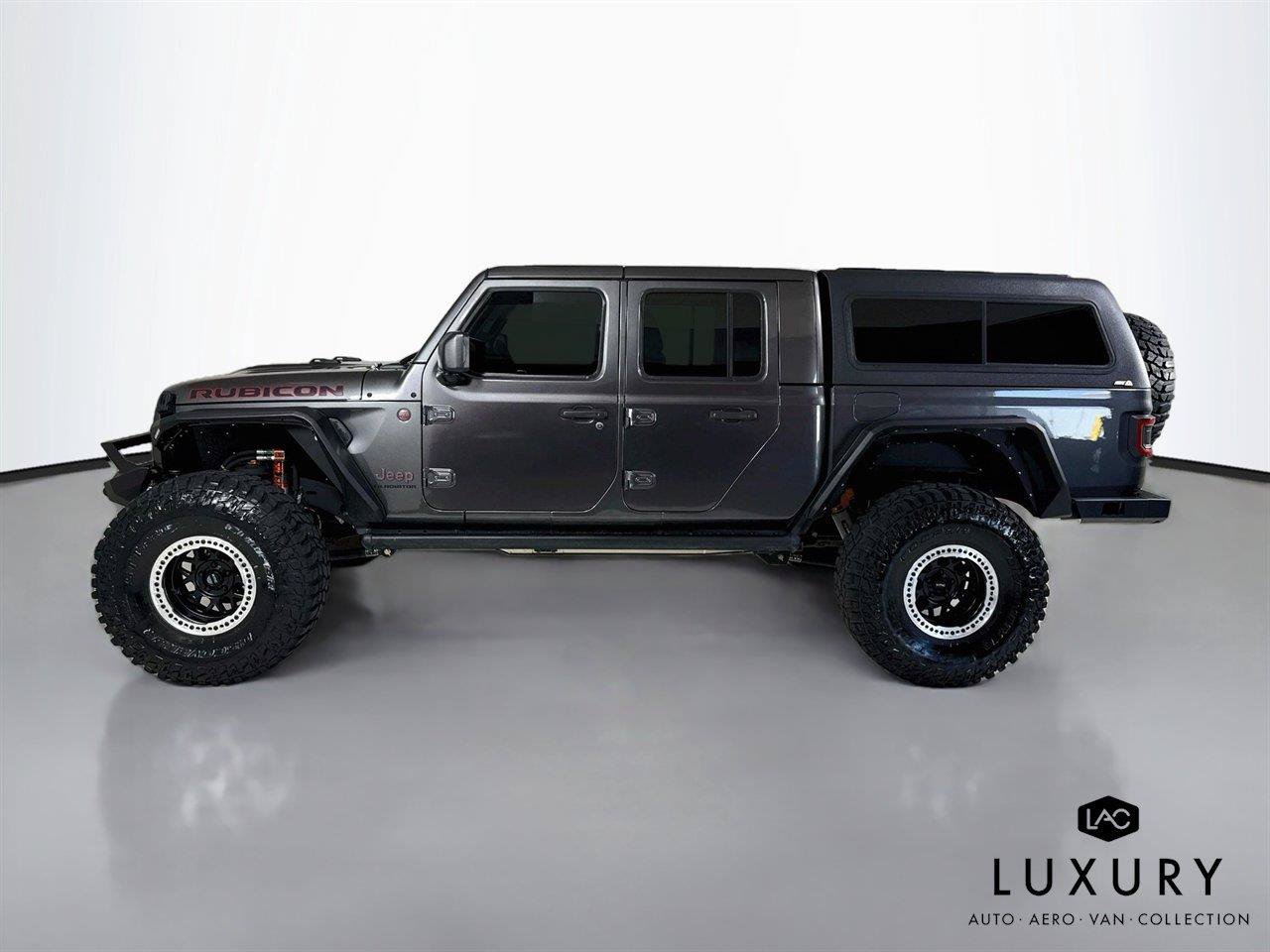 Used 2022 Jeep Gladiator Rubicon w/ Dual Top Group AWD/4WD image 9