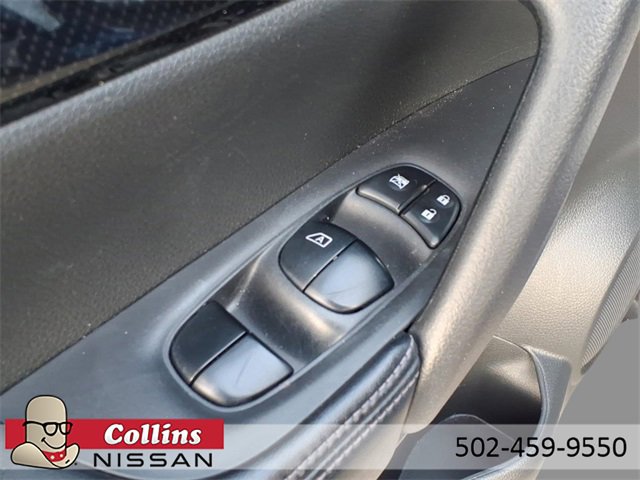 Used 2017 Nissan Rogue SL w/ SL Premium Package image 17