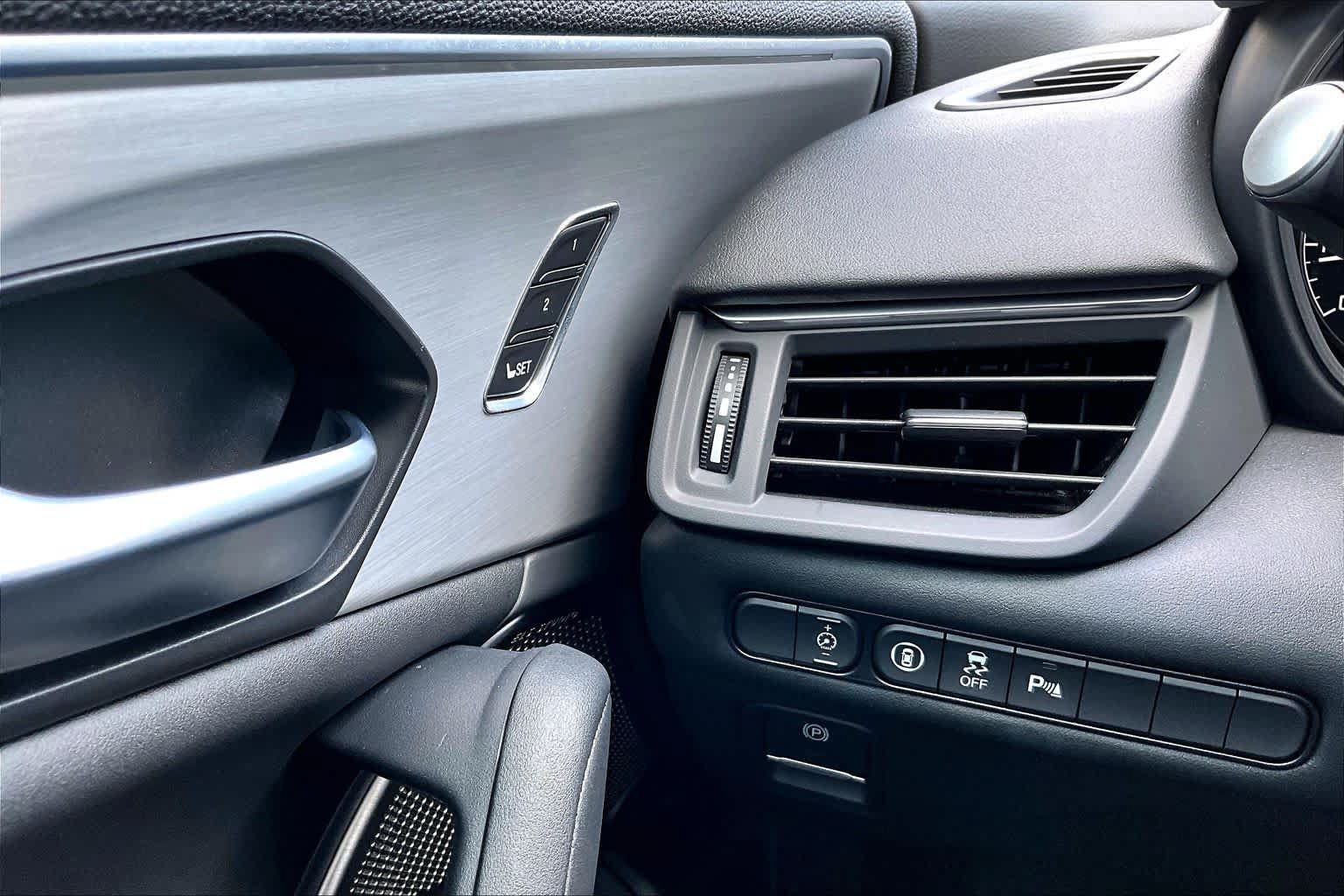 Used 2022 Acura TLX w/ Technology Package FWD image 36