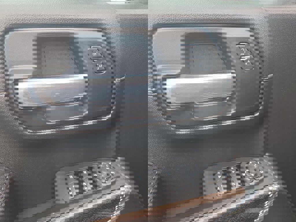 Used 2020 Chevrolet Silverado 1500 RST image 20