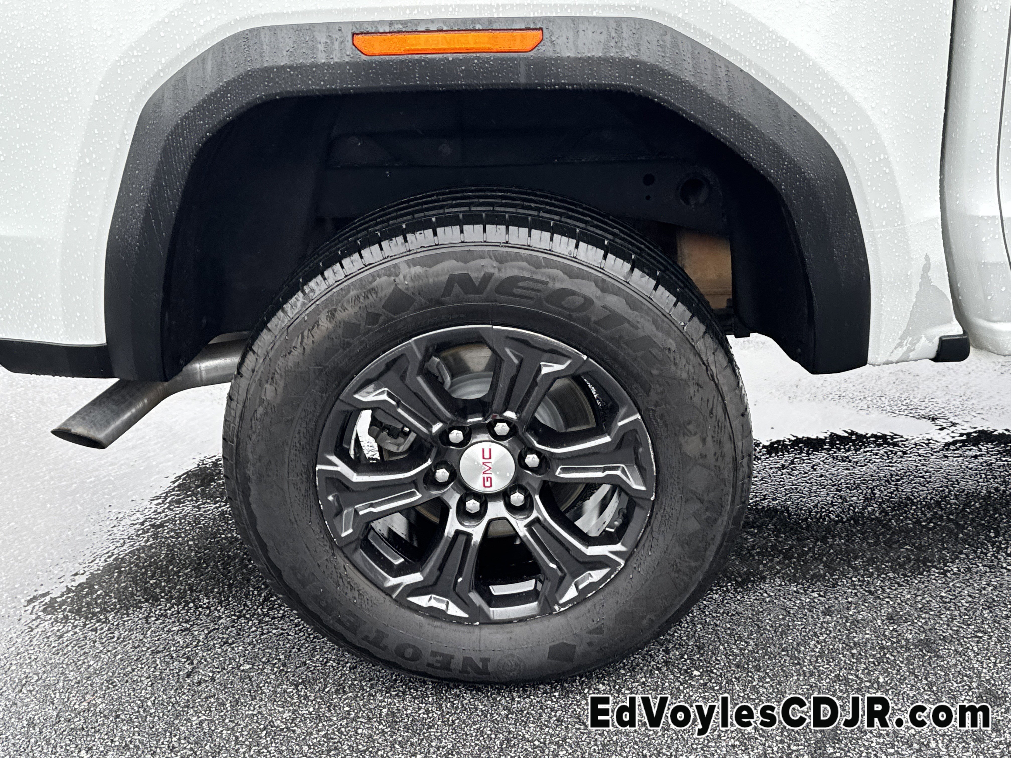 Used 2023 GMC Canyon Elevation w/ Convenience Package image 12