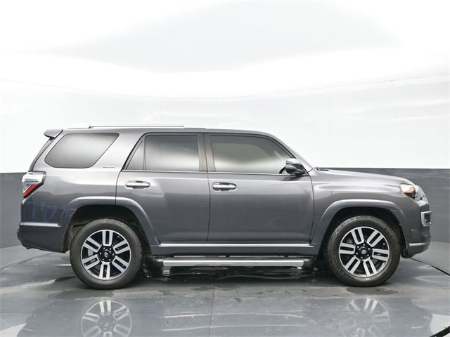 Used 2018 Toyota 4Runner SR5 image 7