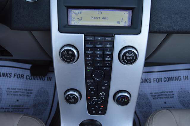 Used 2011 Volvo C70 T5 w/ Convenience Pkg image 28