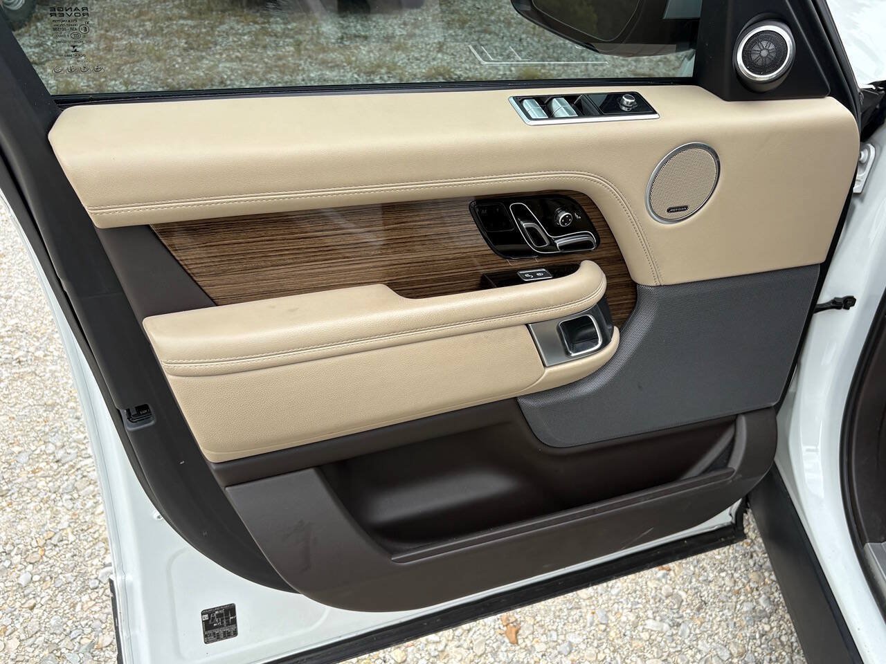 Used 2018 Land Rover Range Rover AWD/4WD image 10