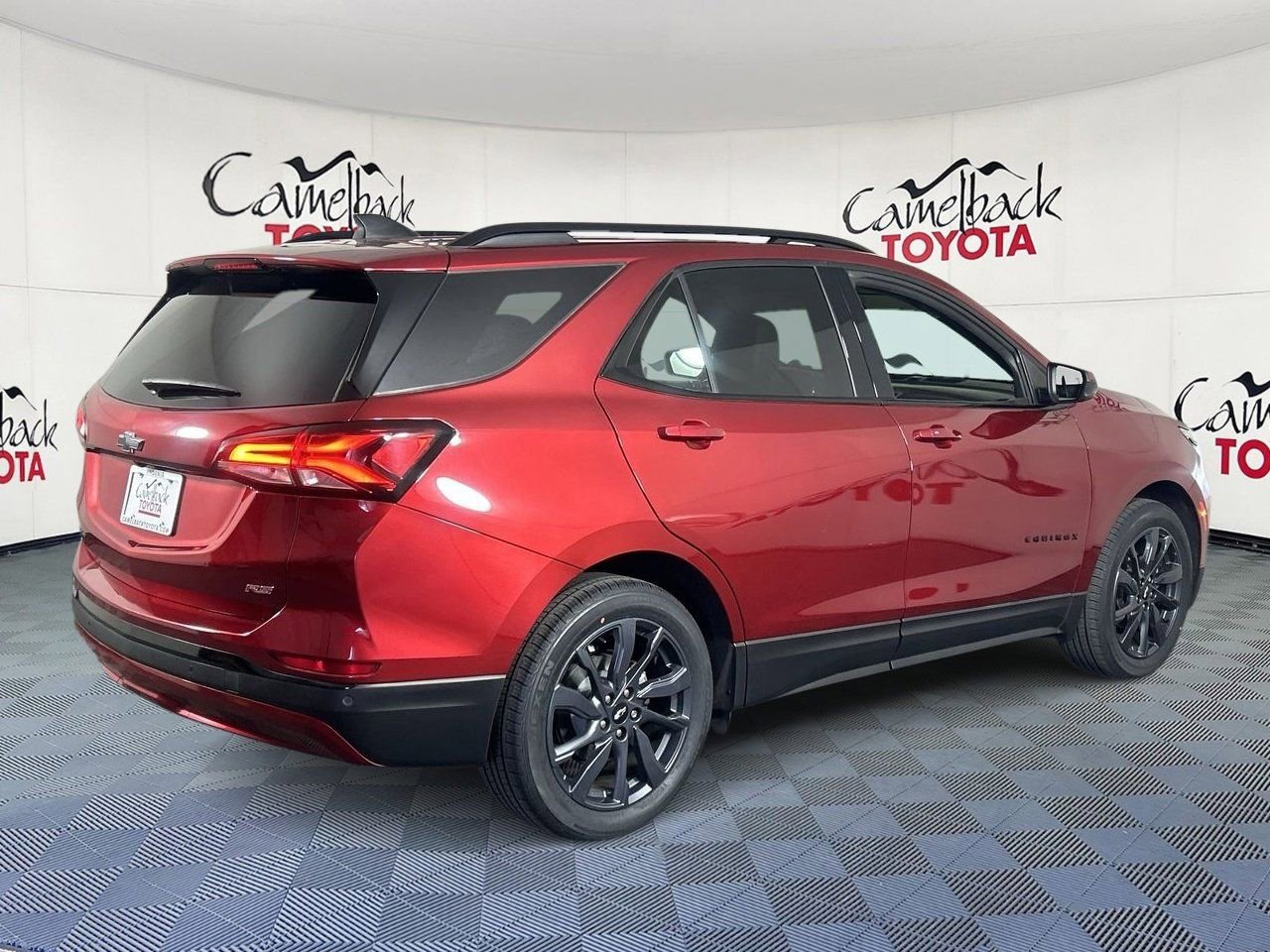 Used 2024 Chevrolet Equinox RS image 7