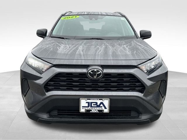 Used 2021 Toyota RAV4 LE image 23