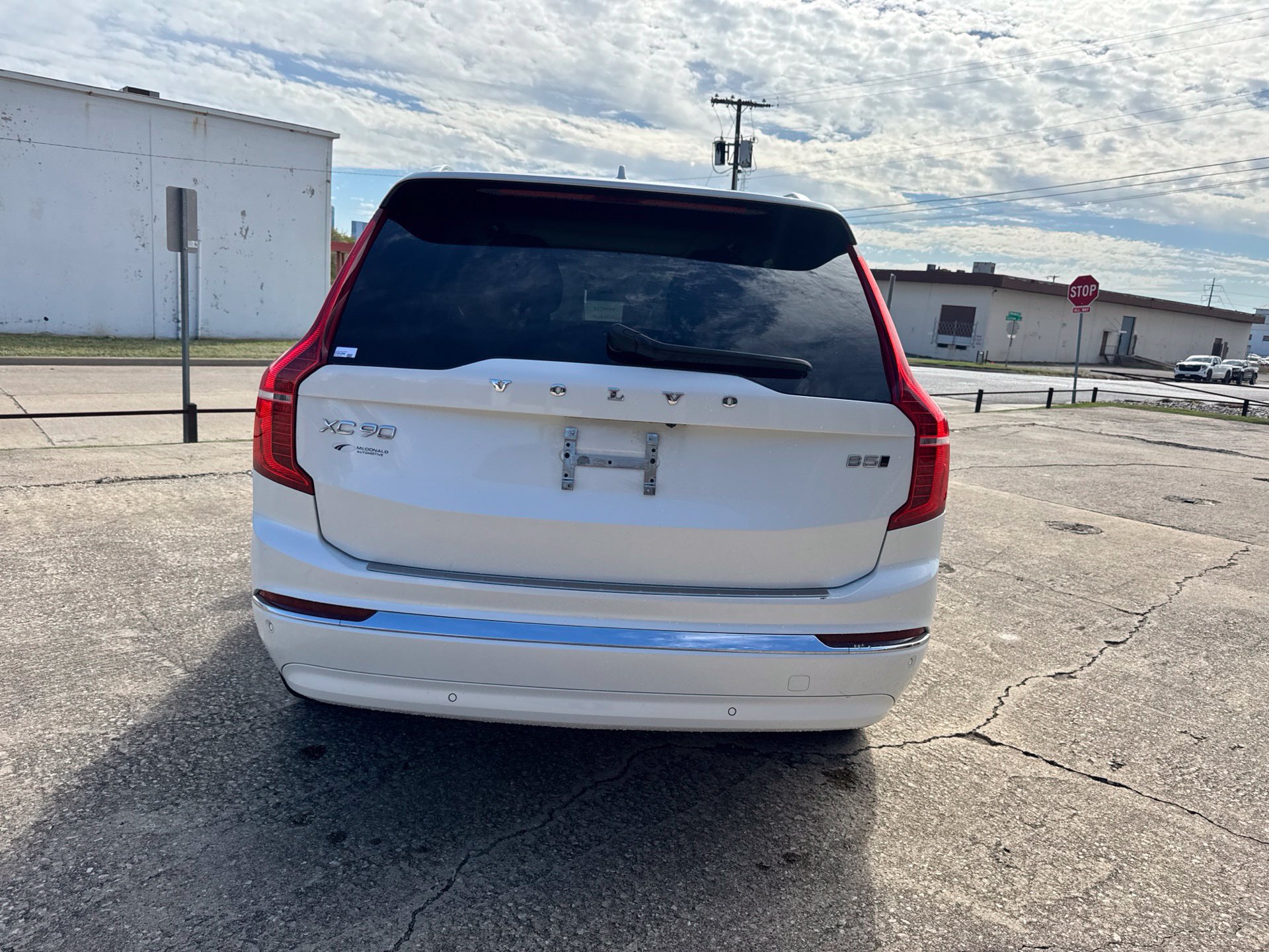 Used 2023 Volvo XC90 B5 Plus w/ Protection Package Premier AWD/4WD image 6