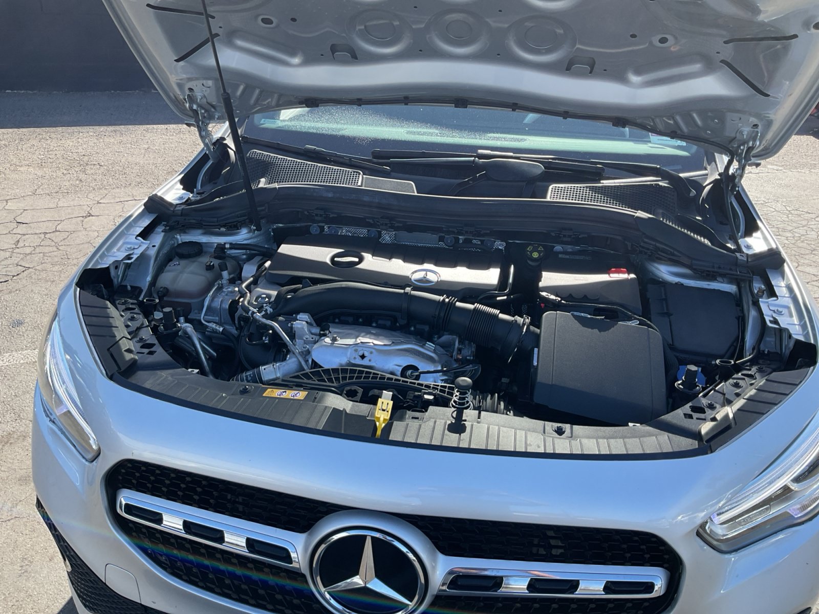 Used 2021 Mercedes-Benz GLA 250 4MATIC w/ Premium Package image 23