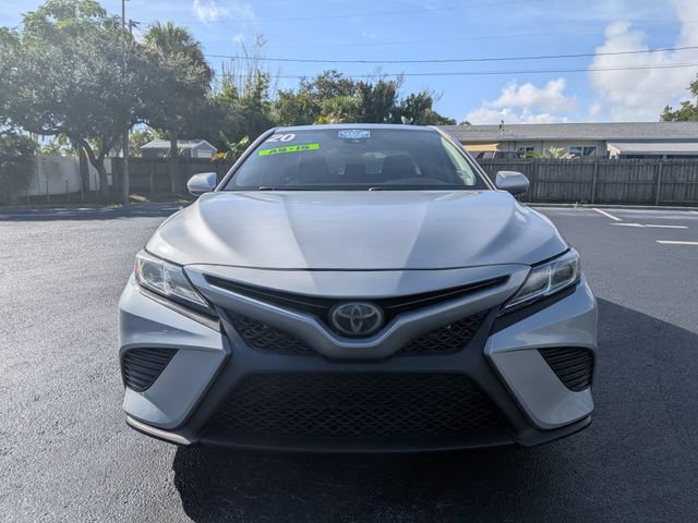 Used 2020 Toyota Camry SE FWD image 9