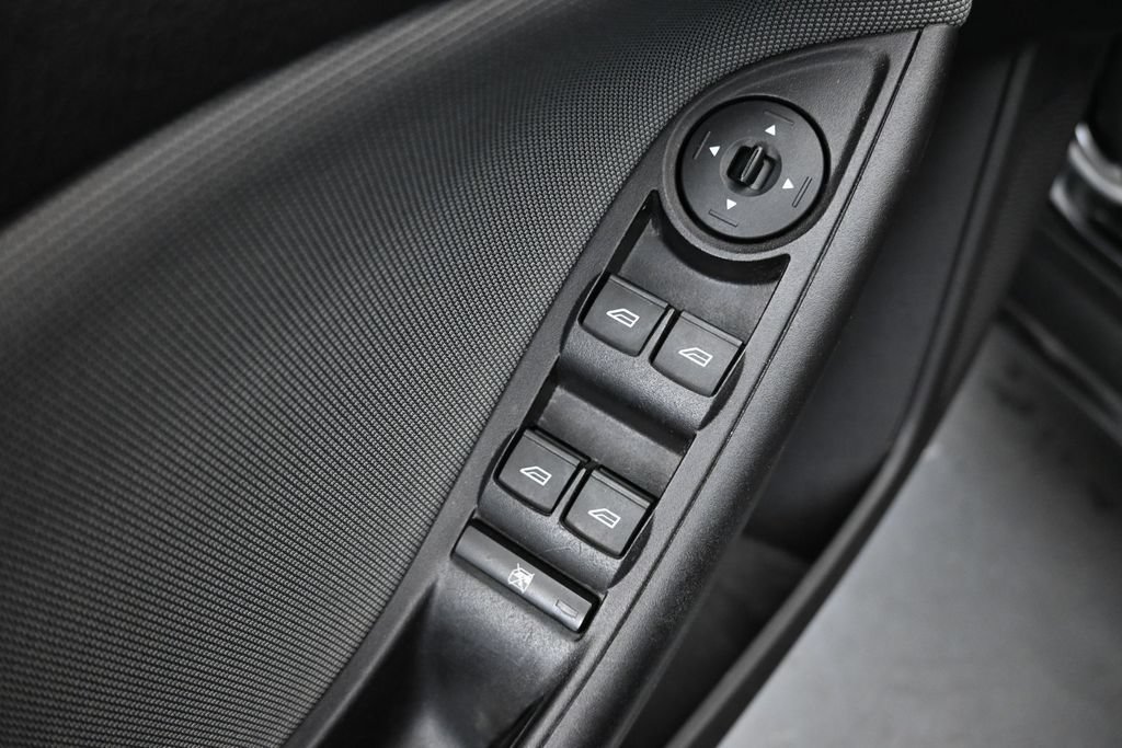 Used 2014 Ford Focus SE FWD image 14