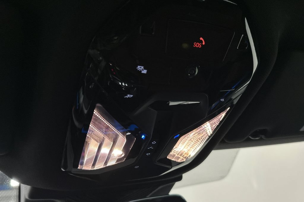 Used 2025 BMW i5 M60 w/ Premium Package AWD/4WD image 36