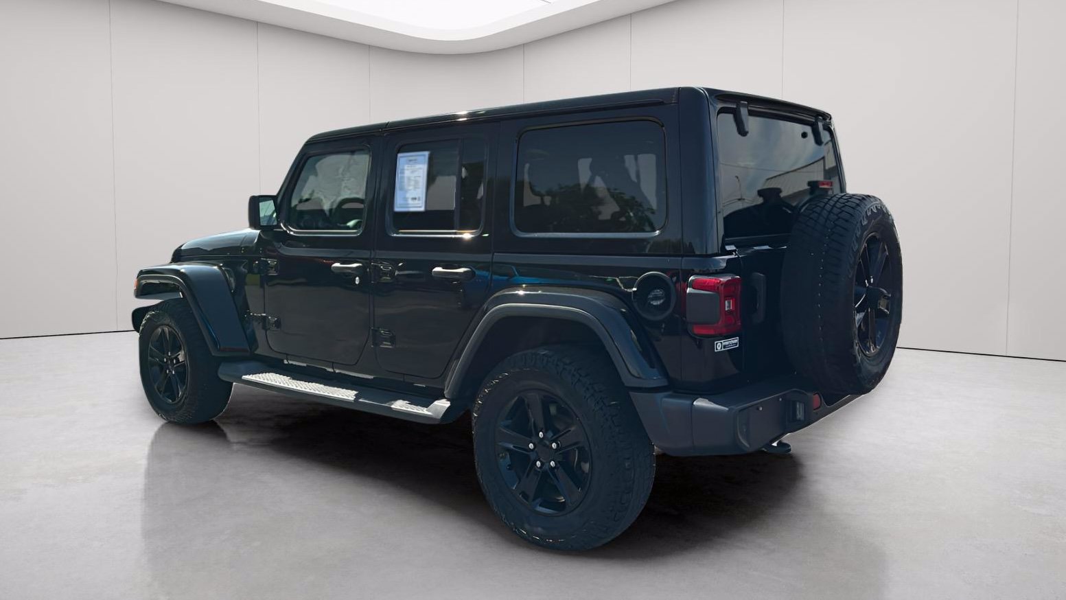 Used 2021 Jeep Wrangler Unlimited Sahara AWD/4WD image 8
