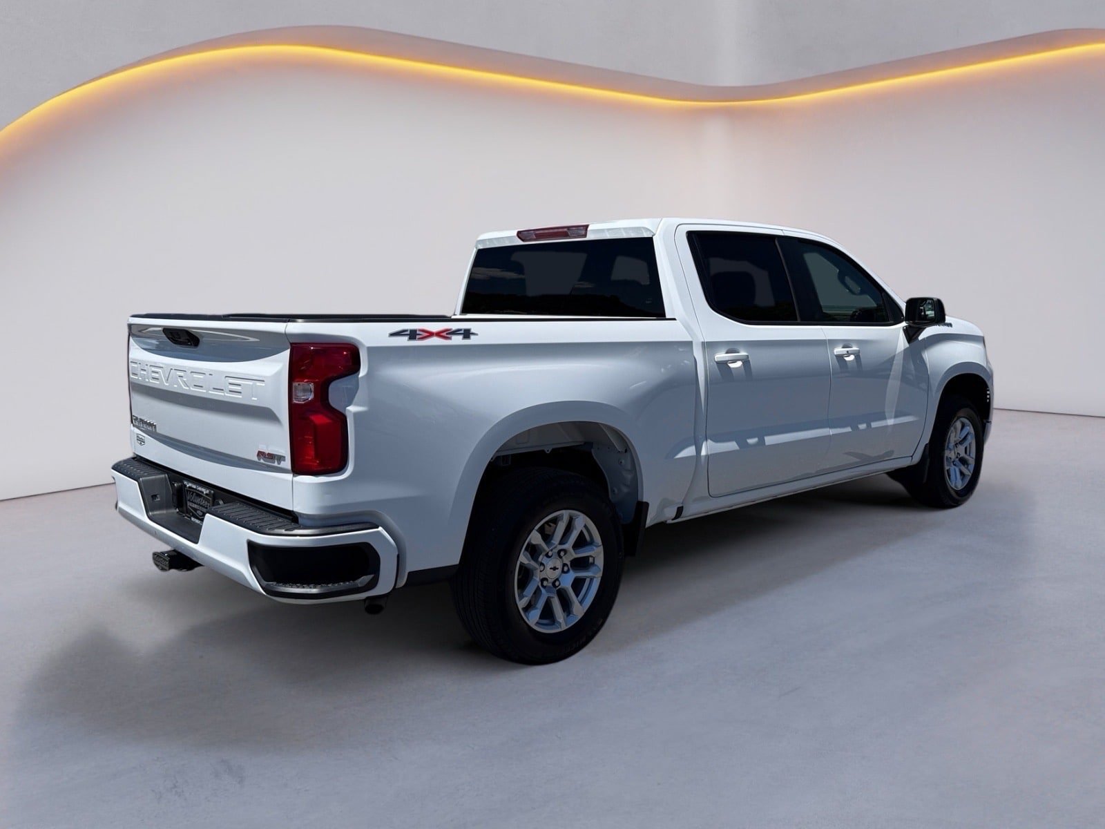 Used 2026 Chevrolet Silverado 1500 RST AWD/4WD image 3