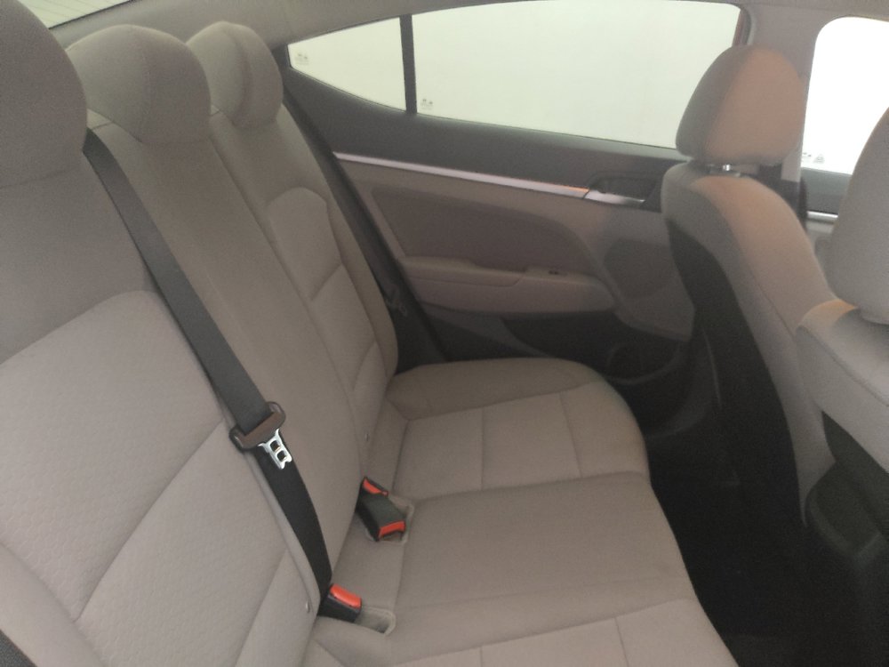 Used 2019 Hyundai Elantra SEL FWD image 19