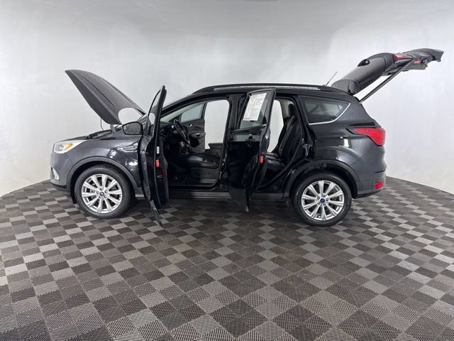 Used 2019 Ford Escape SEL AWD/4WD image 9