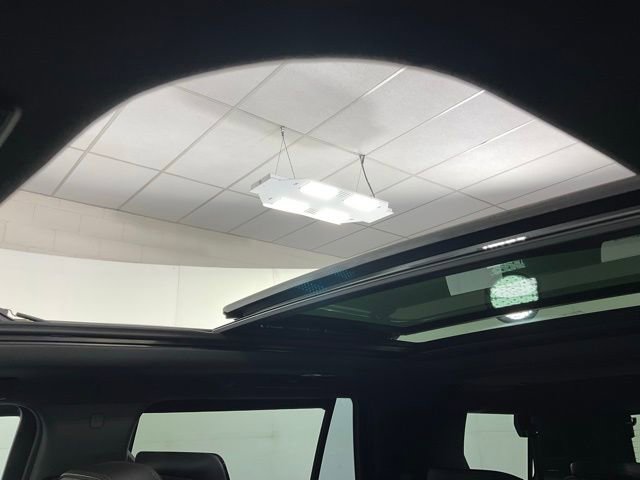 Used 2021 Chevrolet Tahoe High Country image 17