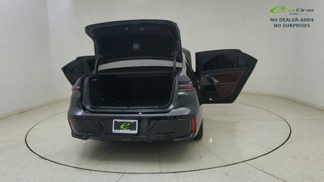 Used 2025 BMW i7 eDrive50 w/ M Sport Package RWD image 73