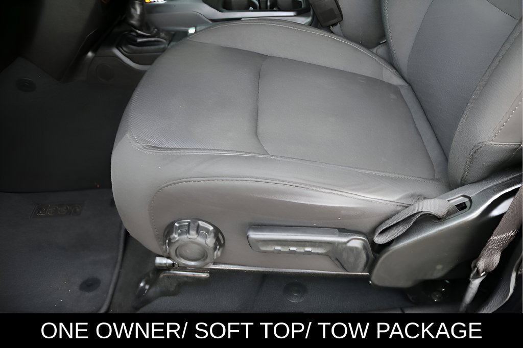 Used 2023 Jeep Gladiator Sport AWD/4WD image 12