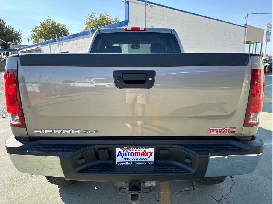 Used 2013 GMC Sierra 2500 SLE w/ SLE Preferred Package AWD/4WD image 11