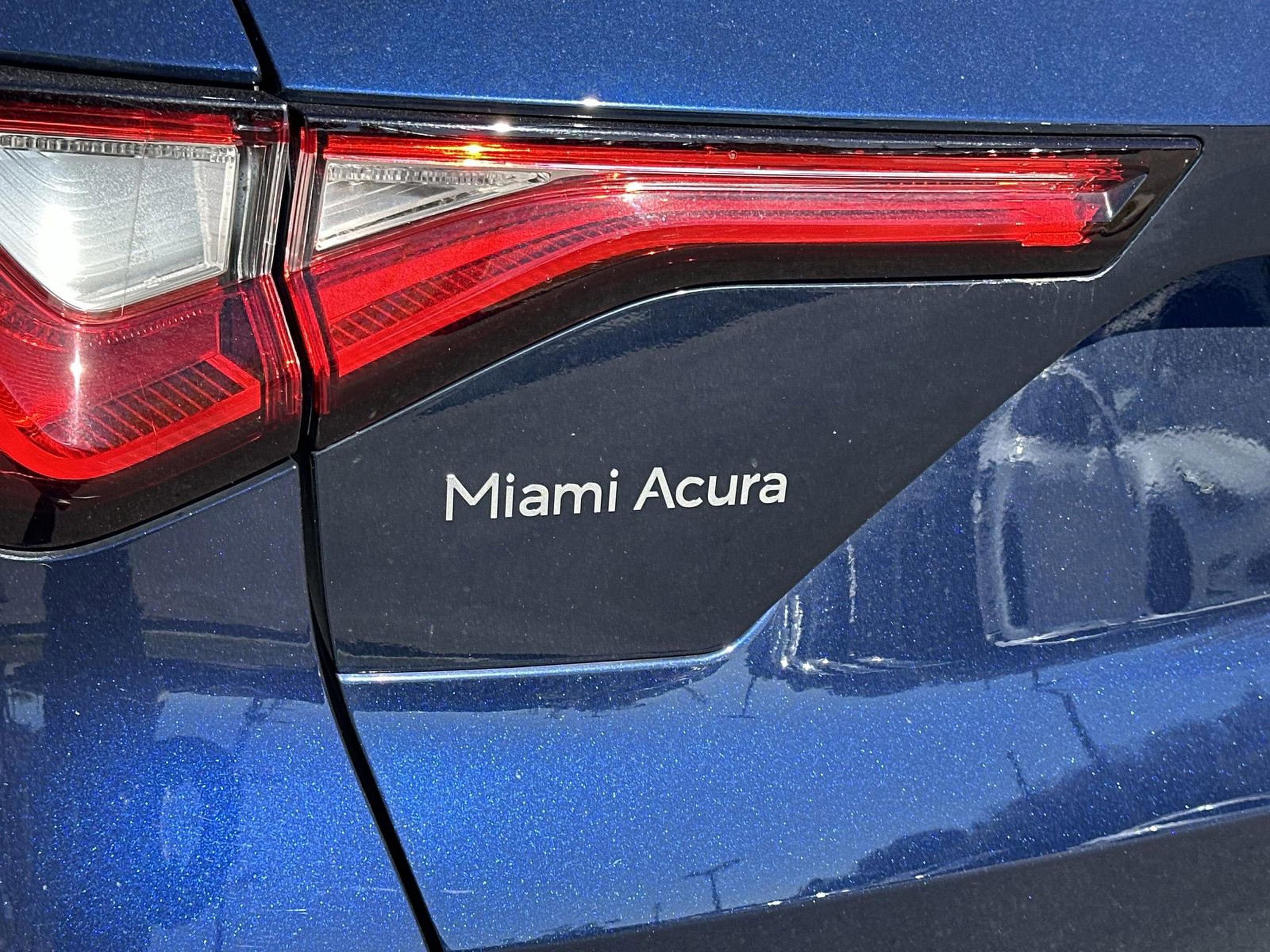 Used 2023 Acura MDX FWD image 32