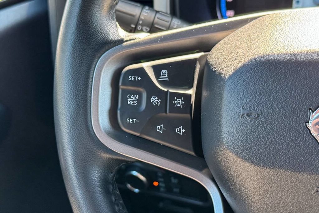 Used 2021 Ford Bronco First Edition AWD/4WD image 33