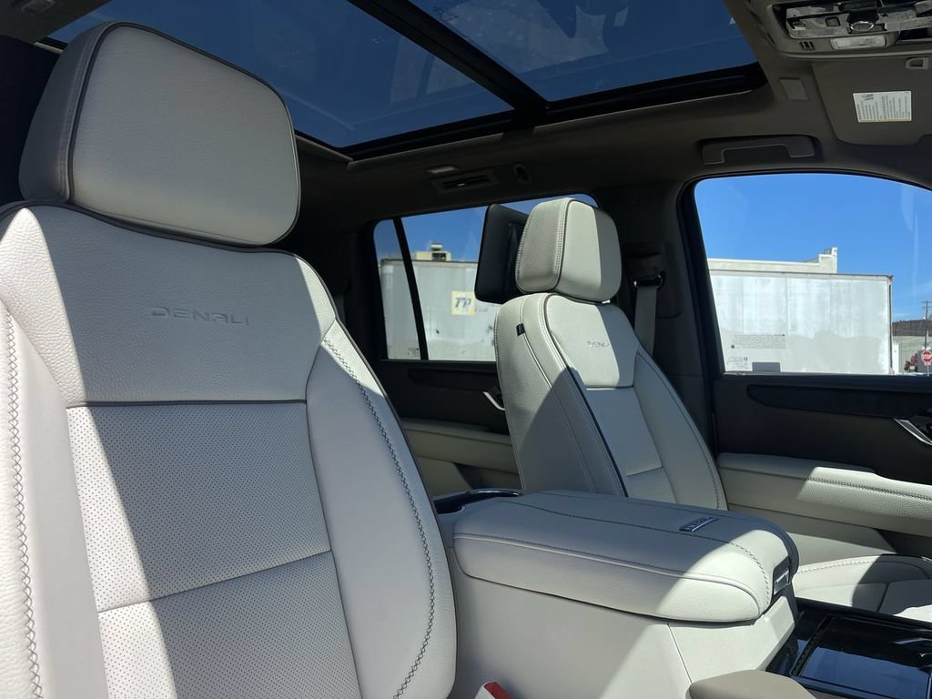 New 2026 GMC Yukon XL Denali w/ Denali Reserve Package AWD/4WD image 27