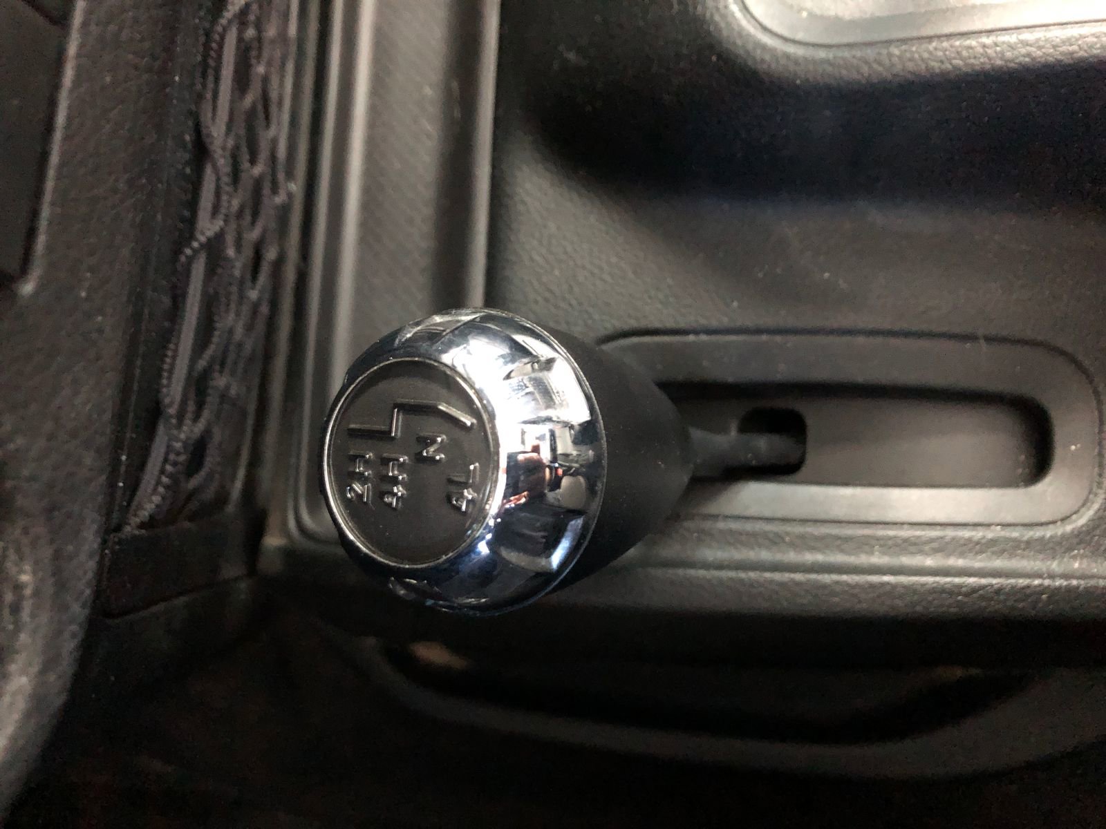 Used 2018 Jeep Wrangler Unlimited Sport S image 23