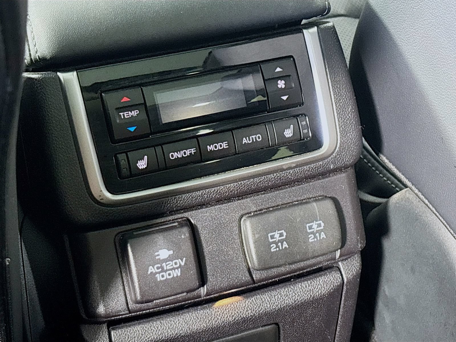 Used 2022 Subaru Ascent Touring AWD/4WD image 27