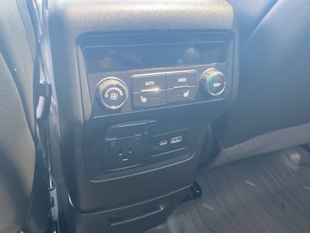 Used 2023 GMC Acadia Denali w/ Denali Ultimate Package FWD image 37