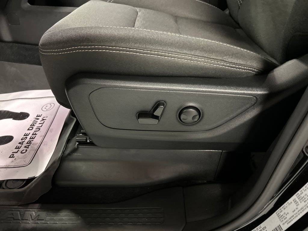 Used 2025 RAM 1500 Big Horn image 13