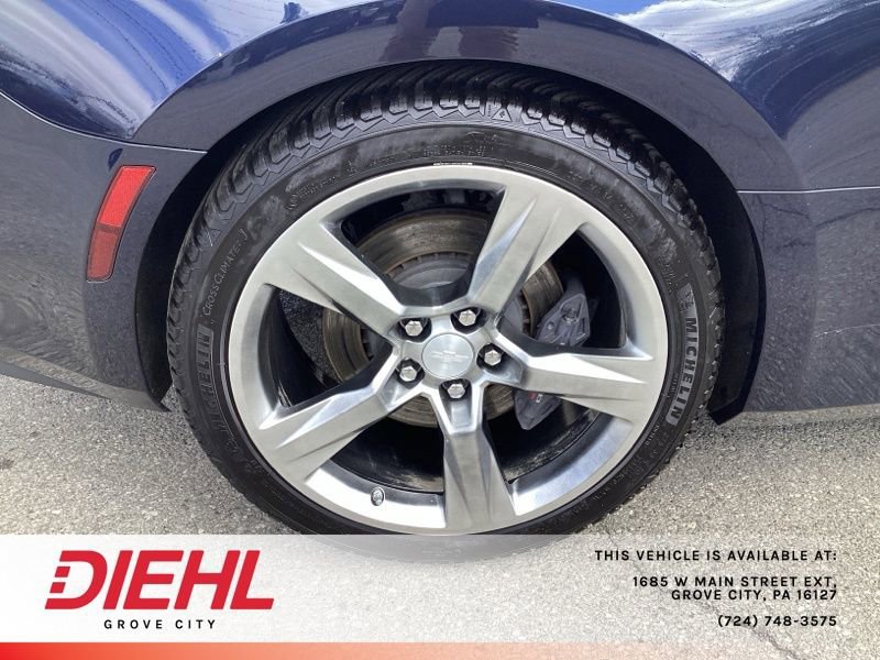 Used 2016 Chevrolet Camaro SS RWD image 9