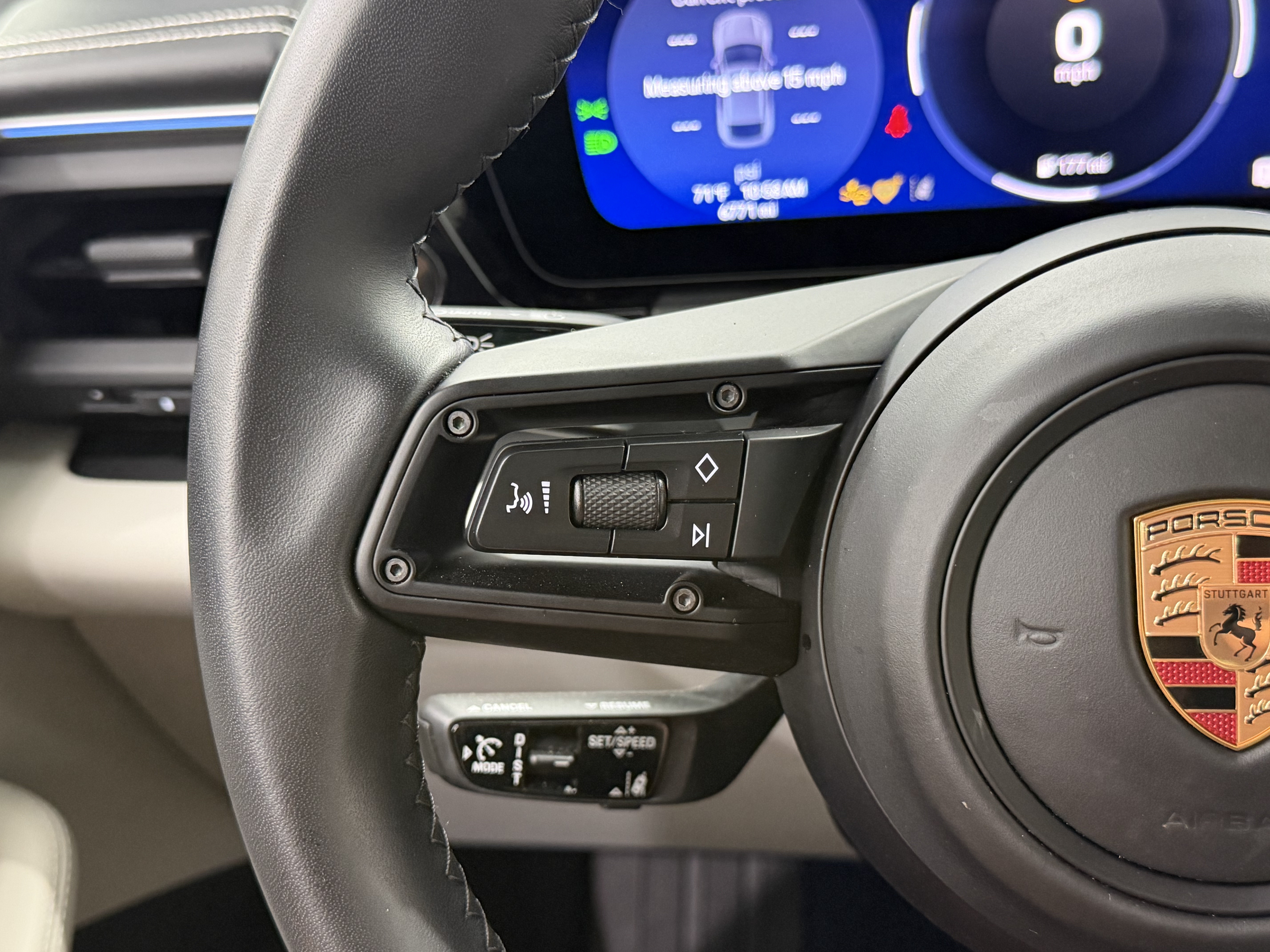 Certified 2025 Porsche Macan 4 Electric AWD/4WD image 47