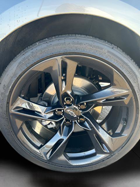 Used 2023 Chevrolet Camaro LT RWD image 26