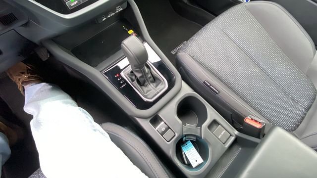 Used 2025 Subaru Forester Premium image 30