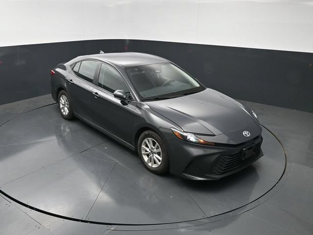 Used 2025 Toyota Camry LE FWD image 19