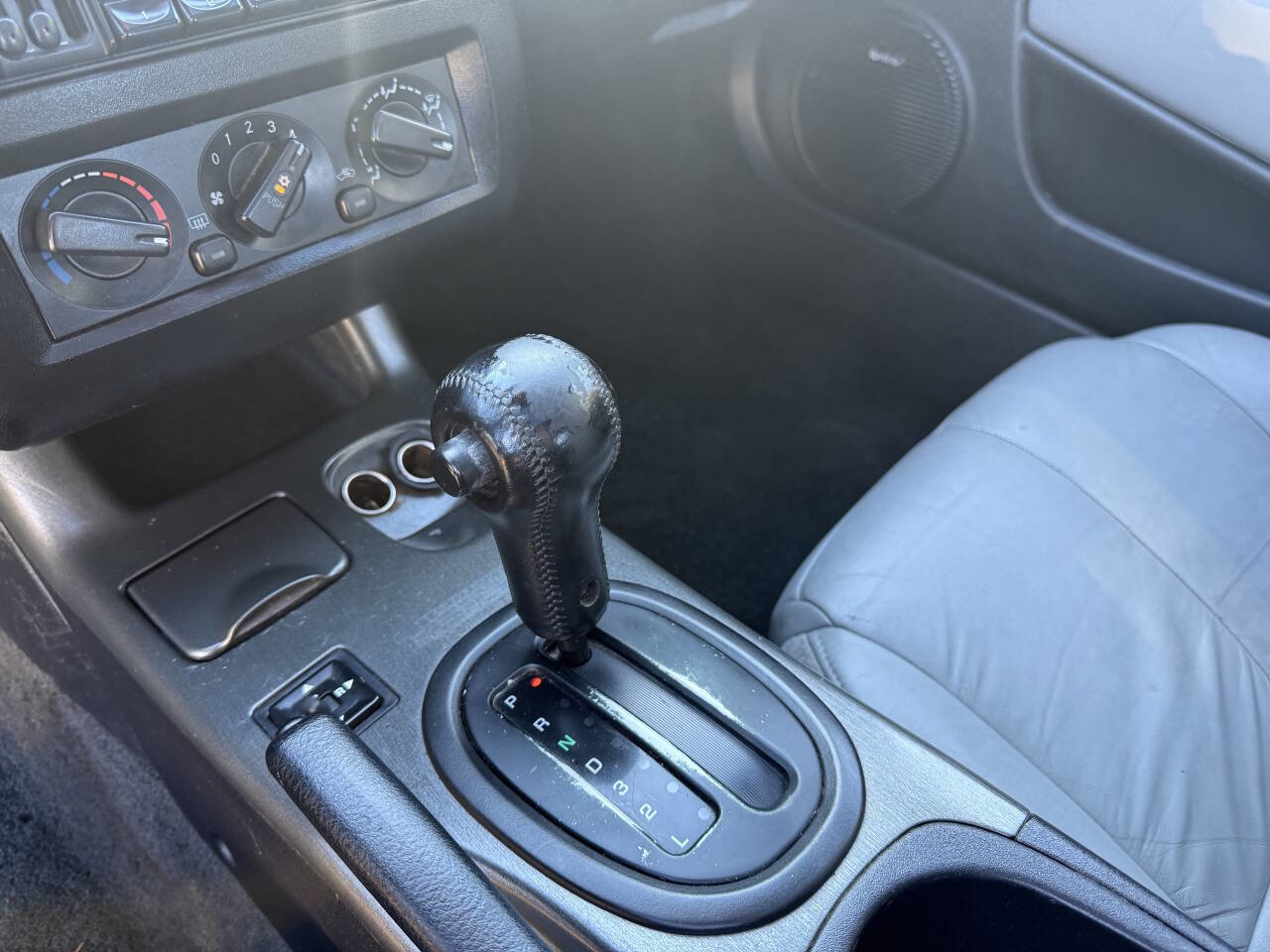 Used 2002 Dodge Stratus R/T image 21