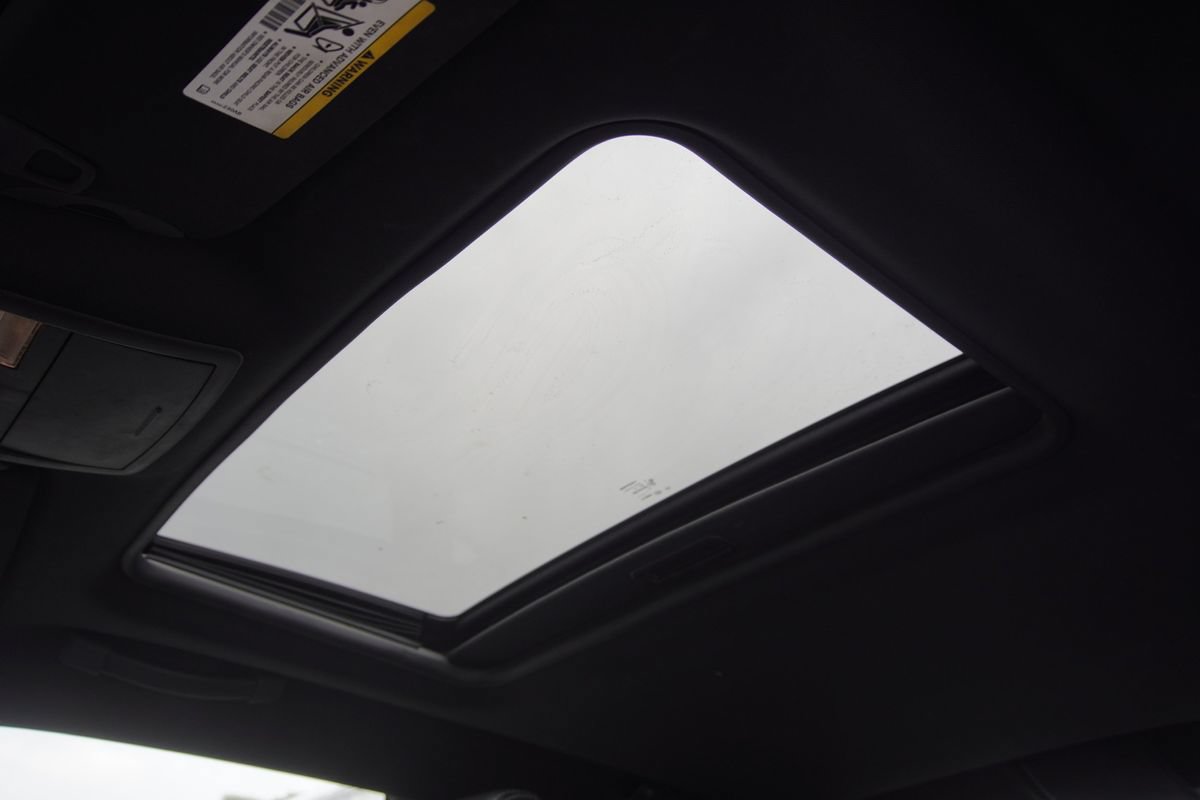 Used 2009 Dodge Challenger SRT8 RWD image 23