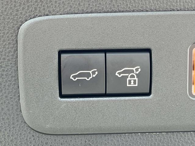 Used 2025 Toyota Land Cruiser AWD/4WD image 13